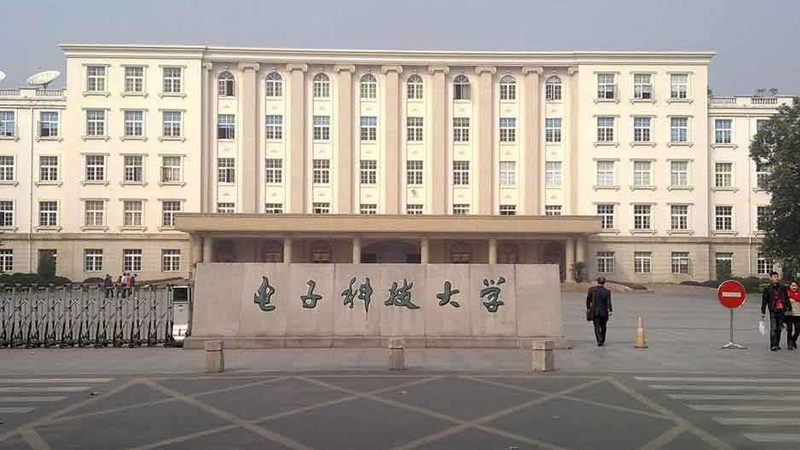 SOT23三极管规格揭秘：关键参数与选型要点