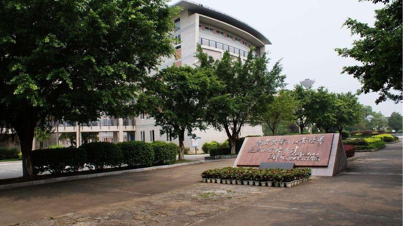 高频板材型号推荐：揭秘电子设备中的关键材料