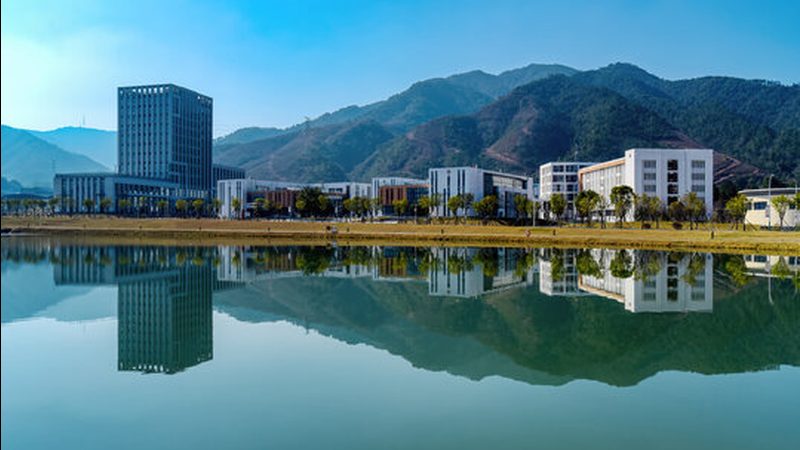 深圳PCB电路板定制：揭秘价格背后的秘密